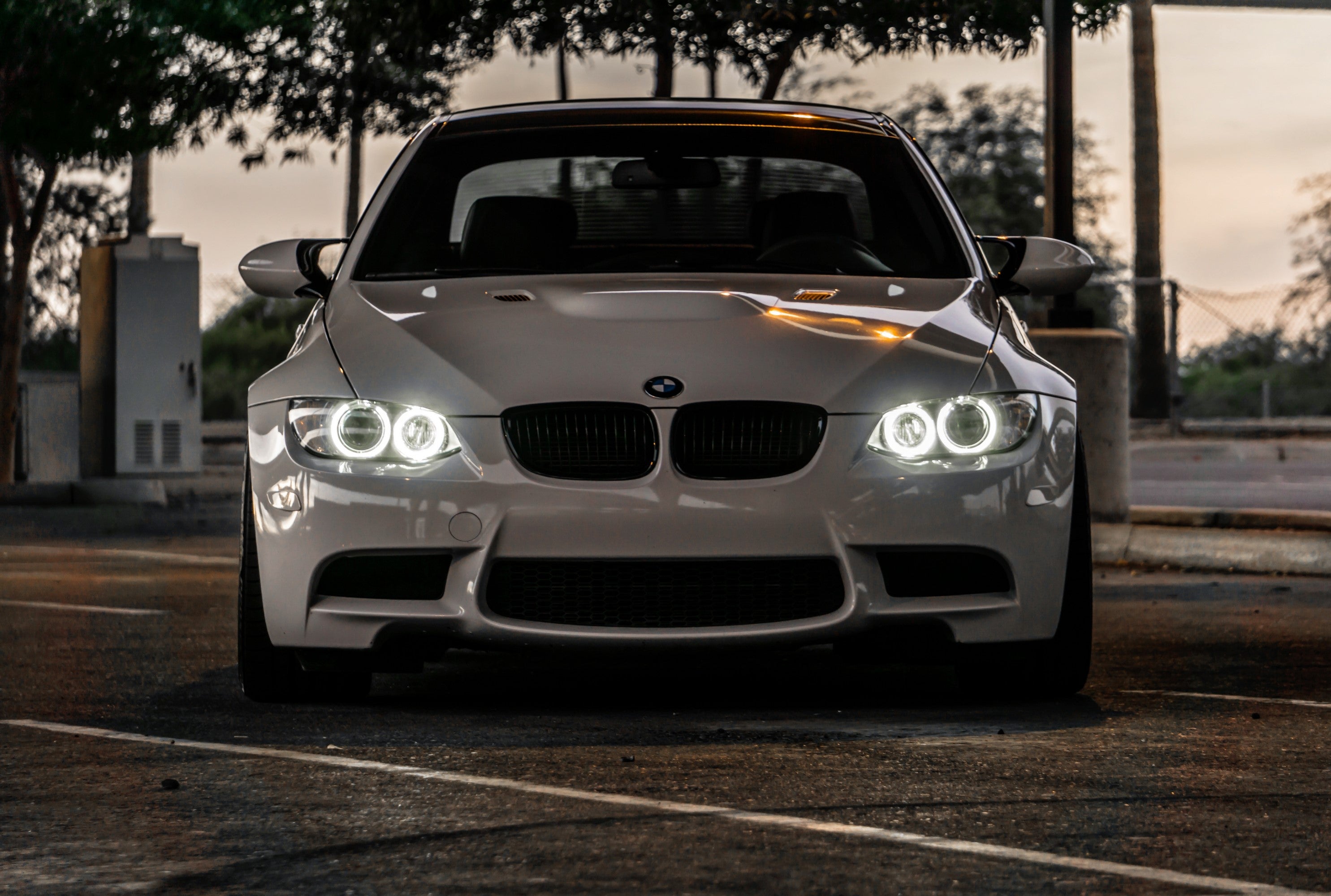 BMW 3 series dimmable E46 Led Angel eyes / HALO mounting